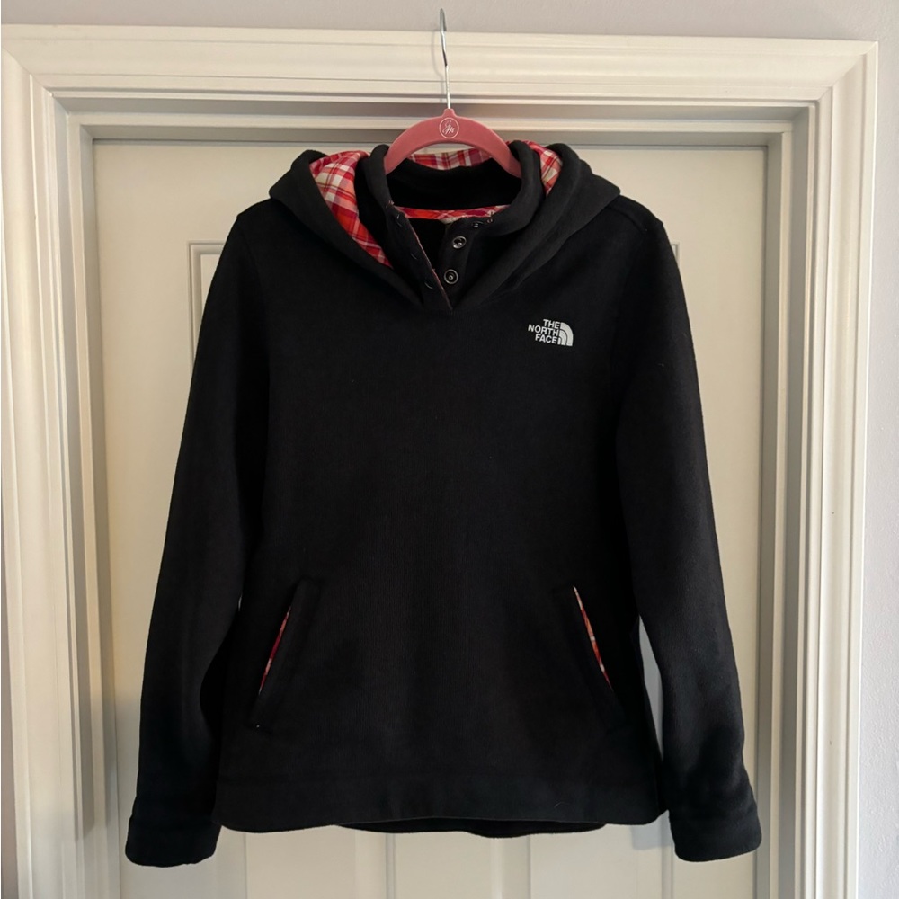 Women’s The North Face pullover